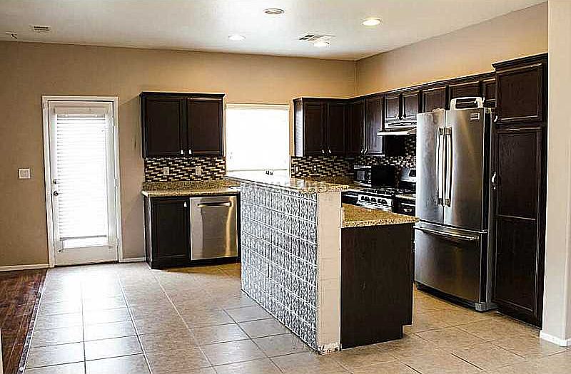 1st image of 3609 Carisbrook Dr