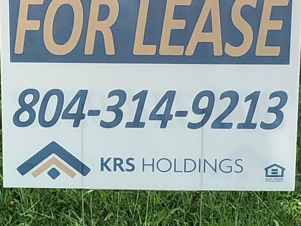 2nd image of 3949 Lantana Pl