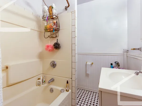 78 Egmont St, Brookline, MA