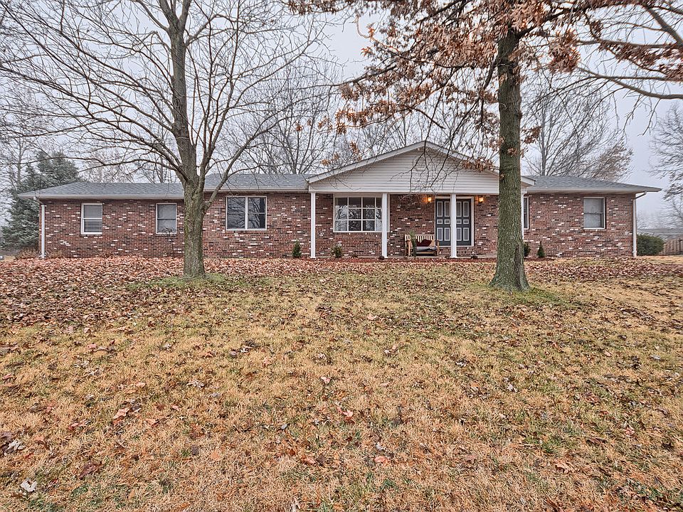1st image of 35 Elmwood Dr