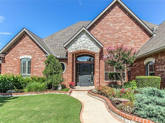 3rd image of 3109 White Cedar Dr