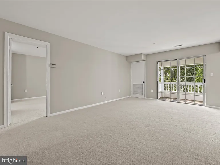 8375 Montgomery Run Rd #F — Photo 31