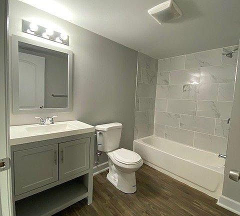 2nd image of 313 Hillside Dr APT 313