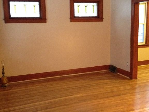 5th image of 1373 Maryland St