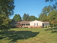 1st image of 2100 Highland View Dr