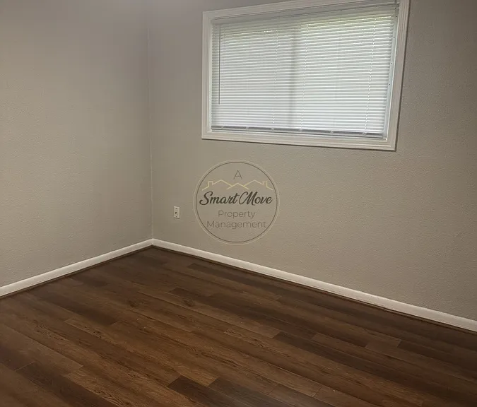 19728 Sharon Ct — Photo 6