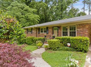 215 Pineland Dr SE, Smyrna, GA 30082