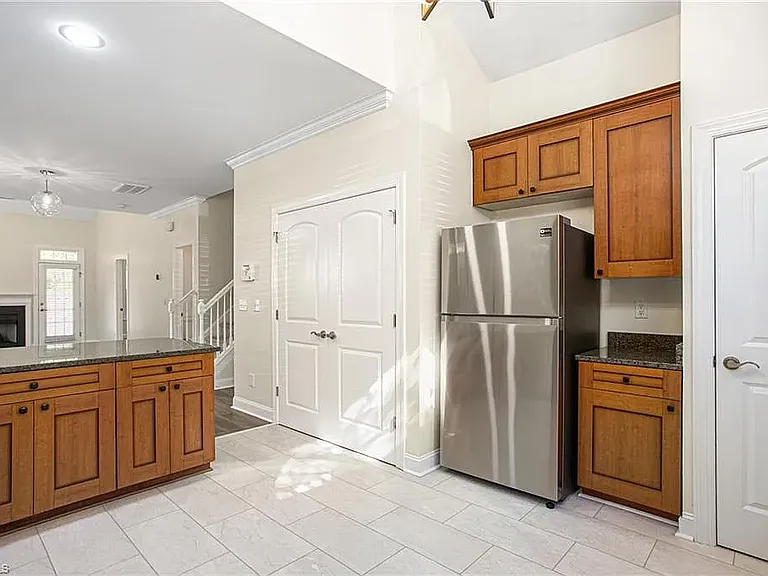 4138 Baylor St — Photo 13