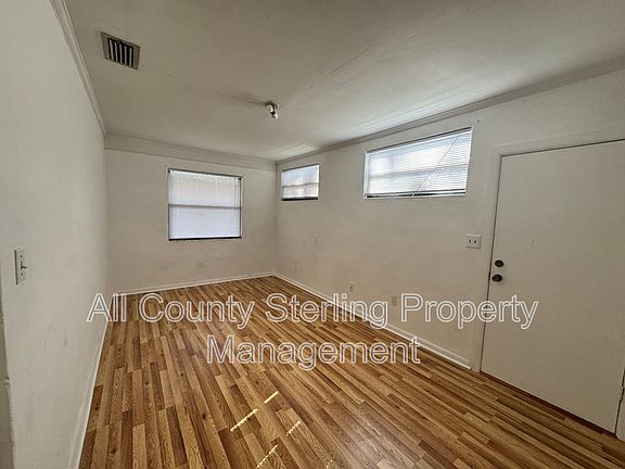 3rd image of 1806 NW 38th Ter