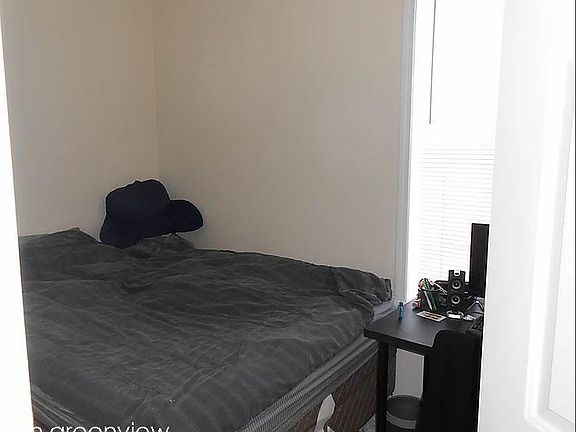 3rd image of 2315 N Greenview Ave #1013