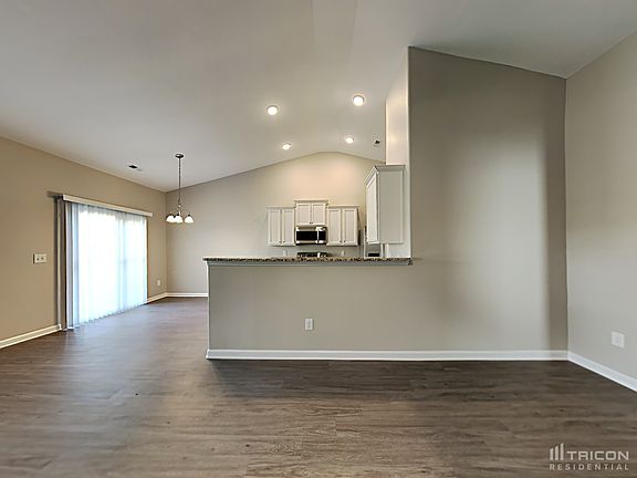 5th image of 2101 Boulder Ct