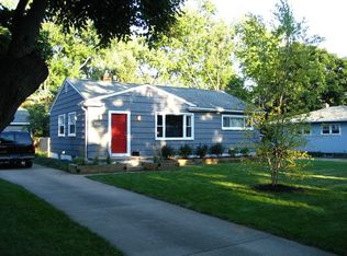 906 Pomona Rd, Ann Arbor, MI 48103