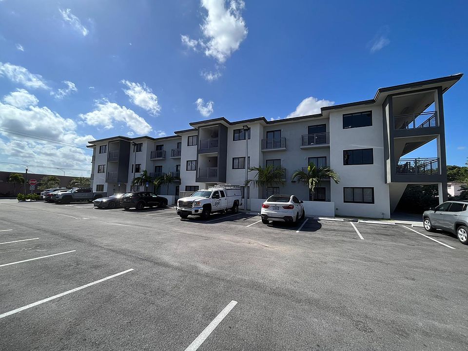 1st image of 885 E 1st Ave #G1