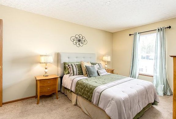 2nd image of 5746 Shortbridge Ln