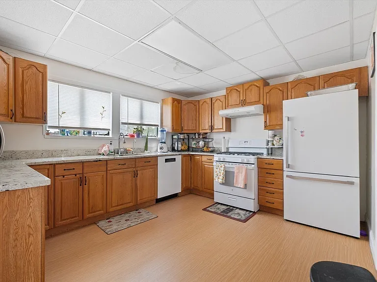 30 Church St #1 — Photo 14