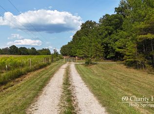 69 Charity Hill Rd, Holly Springs, MS 38635