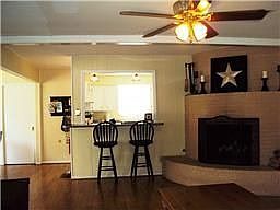 3rd image of 8303 Braesdale Ln