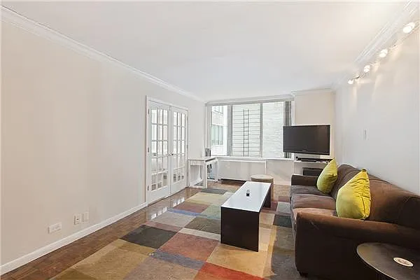 Sold by GARG Real Estate | media 25