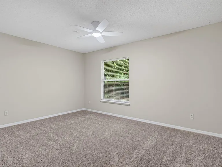 1648 Glen Laurel Dr — Photo 25