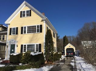 446 Main St, Amesbury, MA 01913