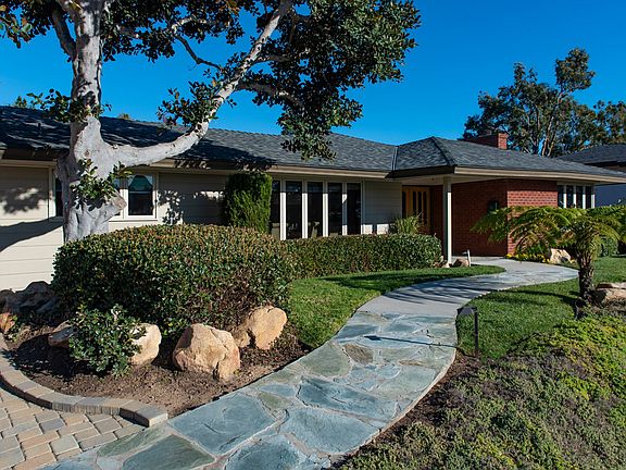4th image of 5465 Thunderbird Ln