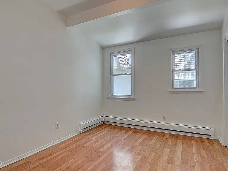 19 Bayview Ave #B — Photo 18