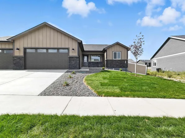 2216 Cow Camp Trl, Cheyenne, WY 82007