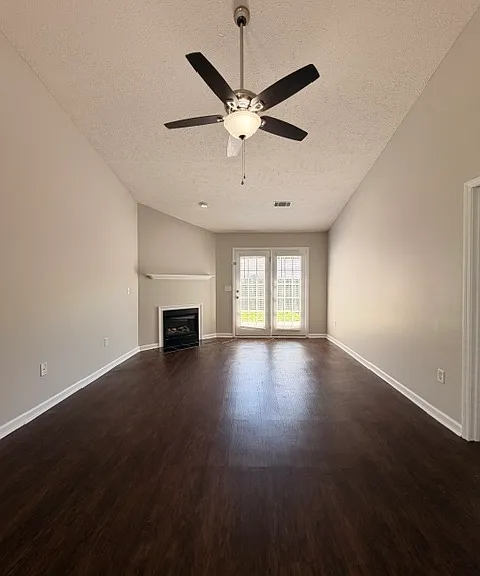 112 Barrington Dr — Photo 10