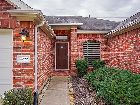 3rd image of 2022 Haven Springs Ln