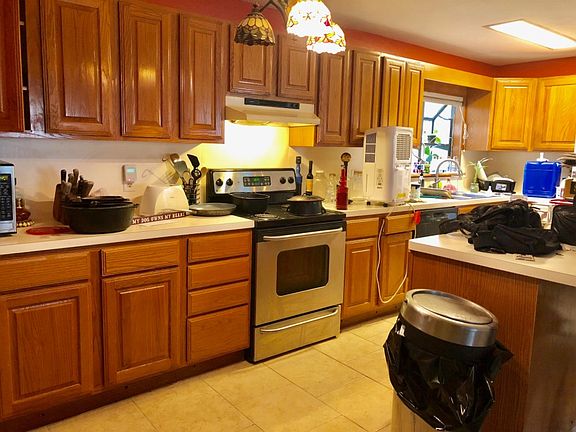 5th image of 4139 Blackberry Ln