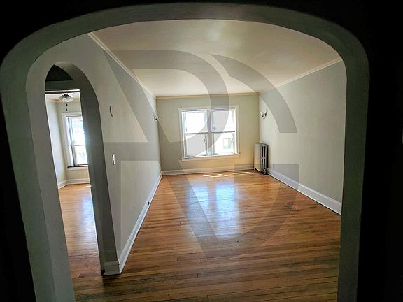 5th image of 2102 W Ainslie St #2EAST