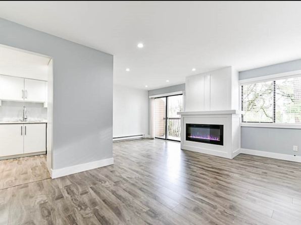 13316 71b Ave #207, Surrey, BC V3W 7Z4