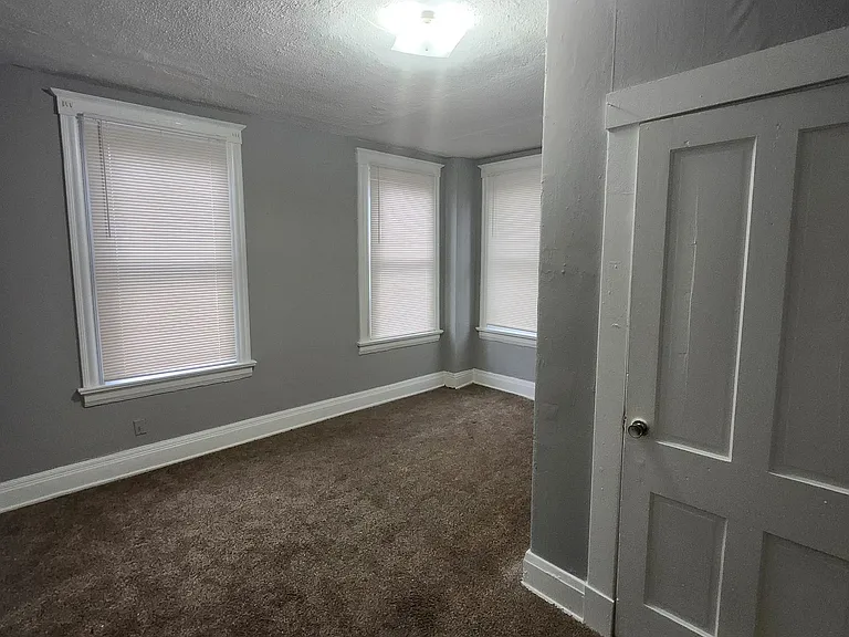 40 Wuest St #38 — Photo 5