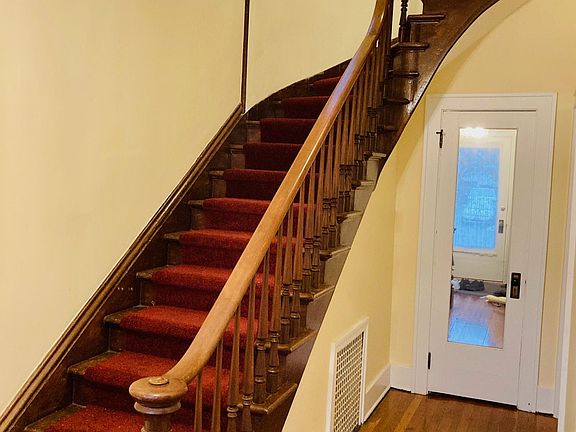 Entrance and staircase