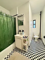 Rented by KNOCKKNOCK LLC