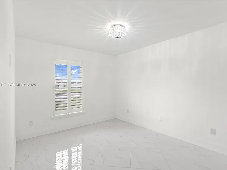 13611 SW 77th St — Photo 30