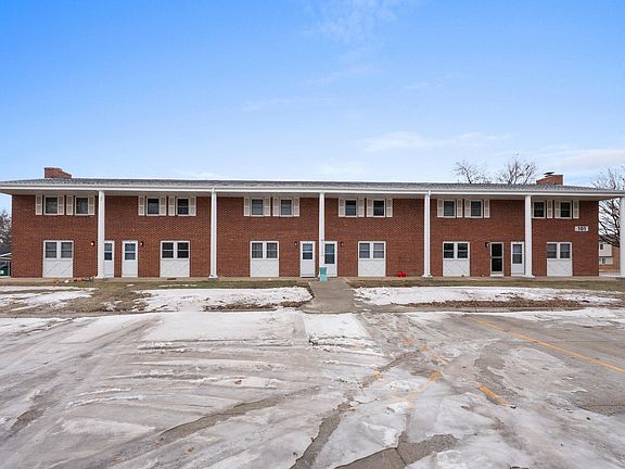 2nd image of 101 N Pipestone St Unit 4
