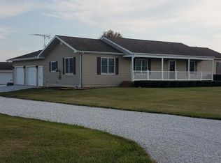 6635 N 1500th Rd, Macomb, IL 61455