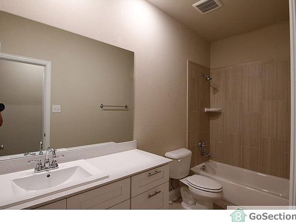 4th image of 6210 Heron Dr