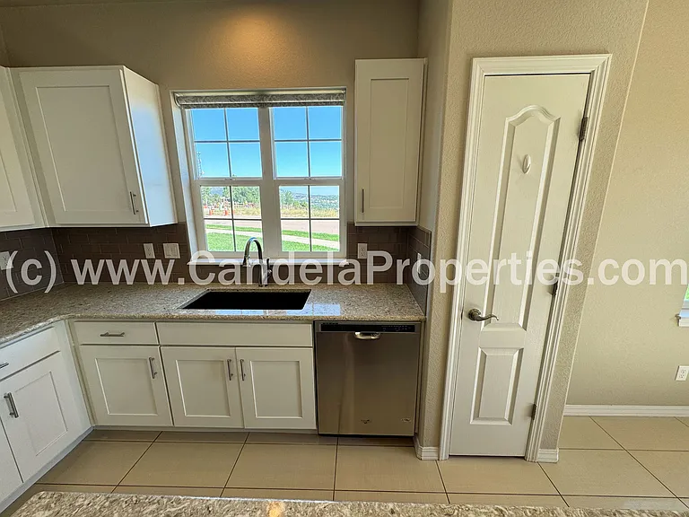 475 Eclipse Dr — Photo 19