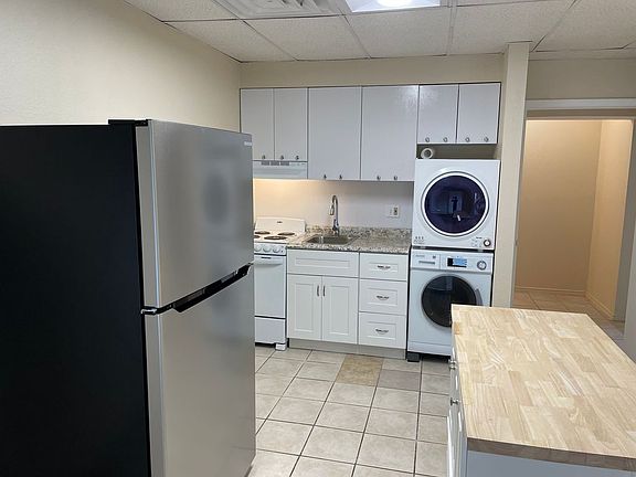 2nd image of 5712 Padre Blvd #6