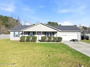 106 N Ivy Drive, Hubert, NC 28539