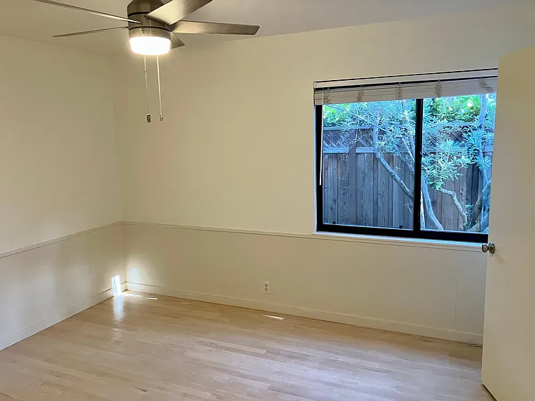 1660 Oak Ave — Photo 22
