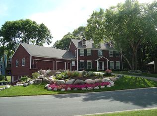 1384 Chatterton Rd, Eagan, MN 55123