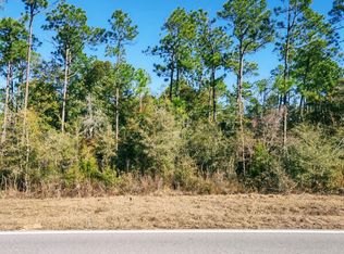 397 Coralvine Dr, Chipley, FL 32428
