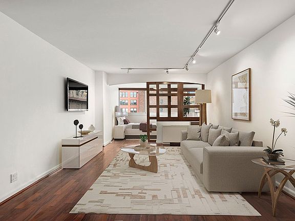 2nd image of 142 E 16th St APT 16A