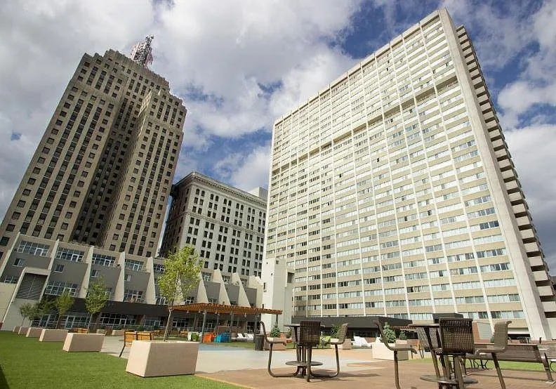 Kellogg Square