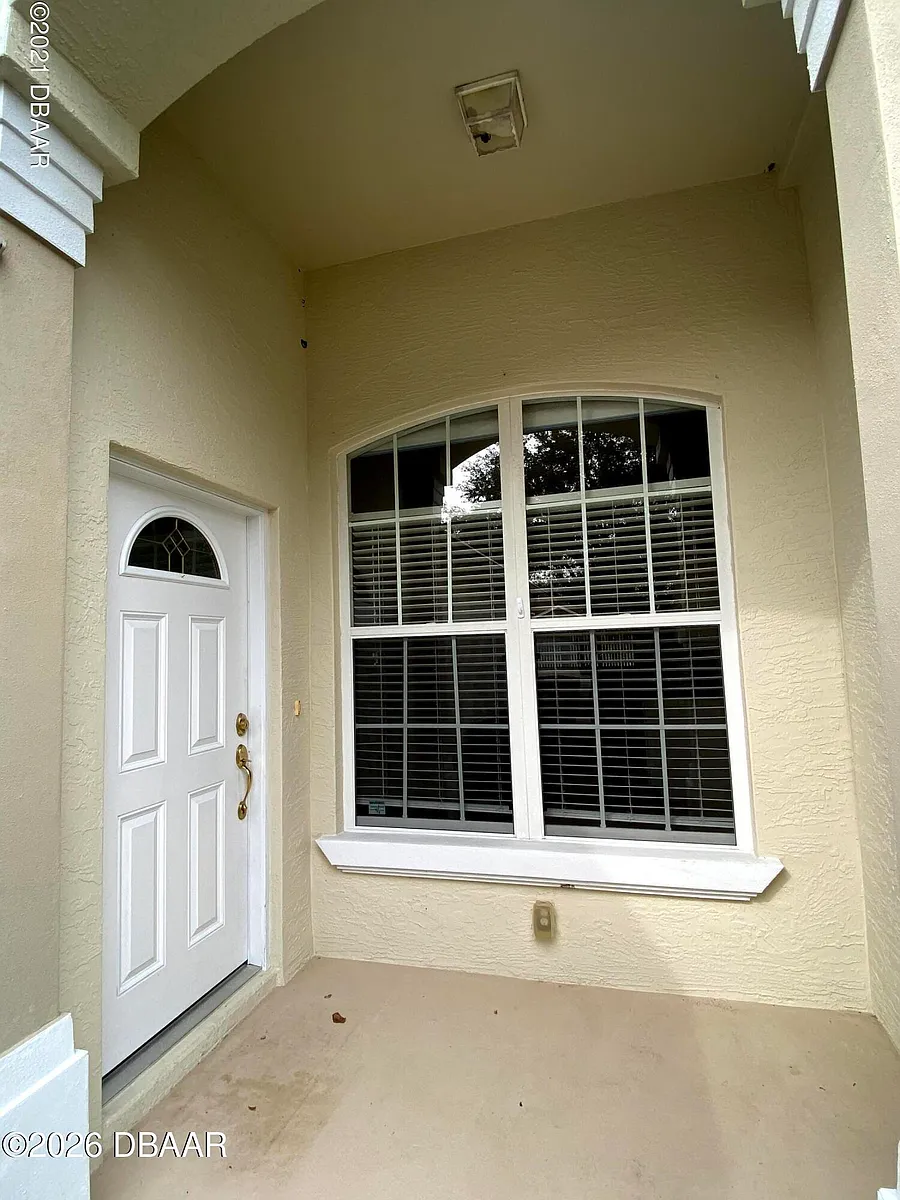 Building Photo - 1427 Carlow Cir