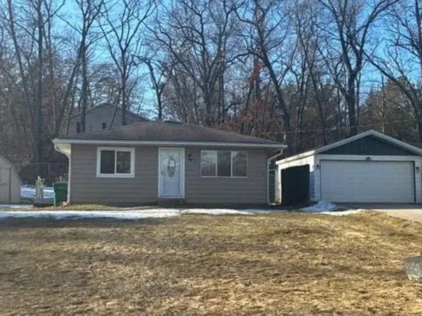 113 Bunny Run Dr, Houghton Lake, MI 48629