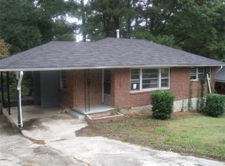 776 Pine Valley Dr, Forest Park, GA 30297